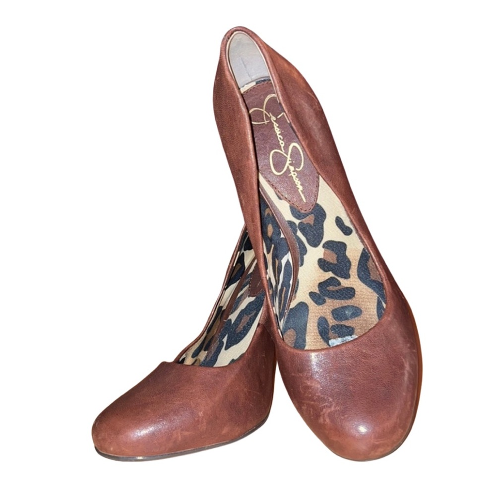 Jessica Simpson 4” Brown Leather Stacked Heel Almond Toe Pumps | Size 7.5